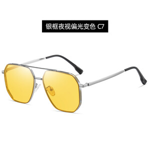 عینک آفتابی مردانه یو وی 400 فتوکرومیک CP8808