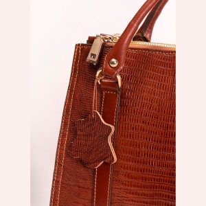 کیف دوشی زنانه چرمین مدل آنجلا