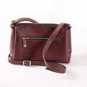 کیف دوشی زنانه چرمین مدل کاترینا