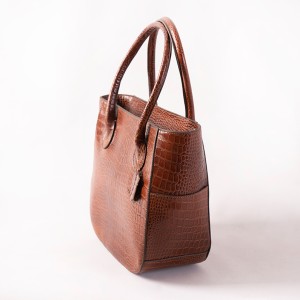 کیف دستی زنانه چرمین مدل لیندا