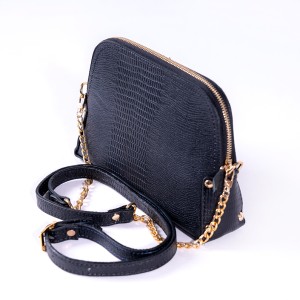 کیف دوشی زنجیر دار زنانه چرمین مدل بتیسا