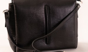 کیف دوشی زنانه چرمین مدل کامیلا