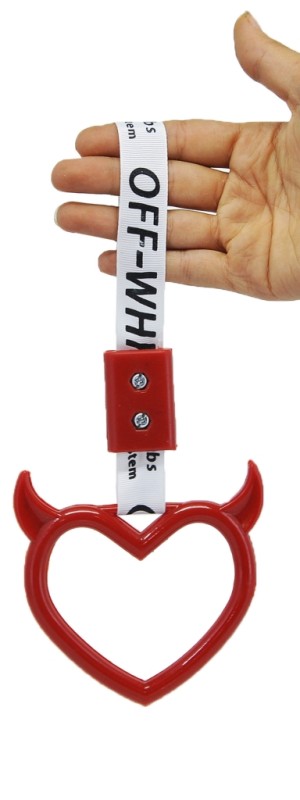 آویز خودرو سوریکاوا طرح قلب شیطانی