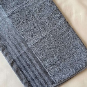 حوله ابریشم فاضل مدل p-05 سایز 40*80 سانتی متر