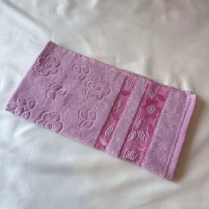 حوله ابریشم فاضل مدل گلبرگ سایز40*80 سانتی متر
