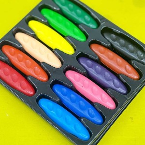 مداد شمعی جادویی بادومی 12 رنگ CRAYONS