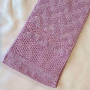 حوله ابریشم فاضل طرح گندم سایز 40x80 سانتی متر
