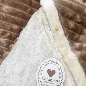 پتو کلاهدار کبریتی پولیشی نوزادی caramall