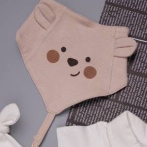 پیشبند دستمال گردنی دارای بند پستانک نوزادی طرح cubbie نی نی سان nini sun