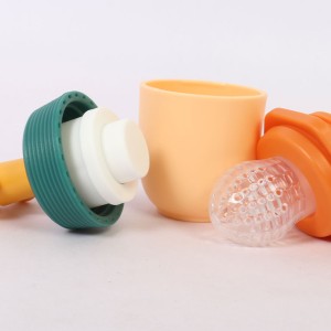 میوه خوری پستانکی نوزادی درپوش دار رووکو rovco