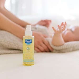 روغن ماساژ و بدن ماستلا Mustela