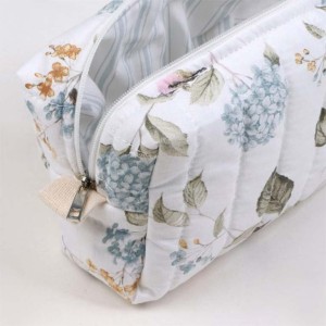 کیف لوازم بهداشتی سایز کوچک الا ELA
