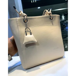 کیف زنانه منگو مدل چارم‌دار کد 2212