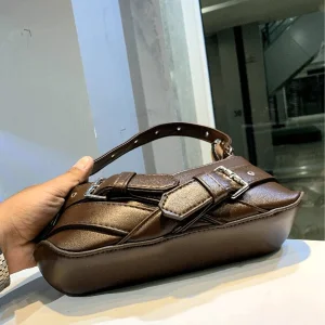 کیف زنانه باگت سگک‌دار