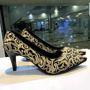 کفش مجلسی زنانه مدل گلدوزی کد02،رنگ مطابق تصویر