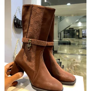 بوت بلند زنانه طرح گوچی قفل‌دار کد 03 رنگ مطابق تصویر