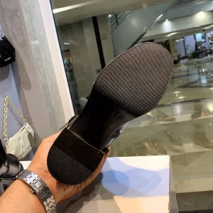 بوت بلند زنانه مدل کلاسیک با پاشنه بلوکی، رنگ مطابق تصویر