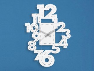 ساعت دیواری طرح اعداد فانتزی نگیندار سفید