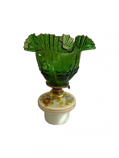 چراغ نفتی سفید با حباب سبز