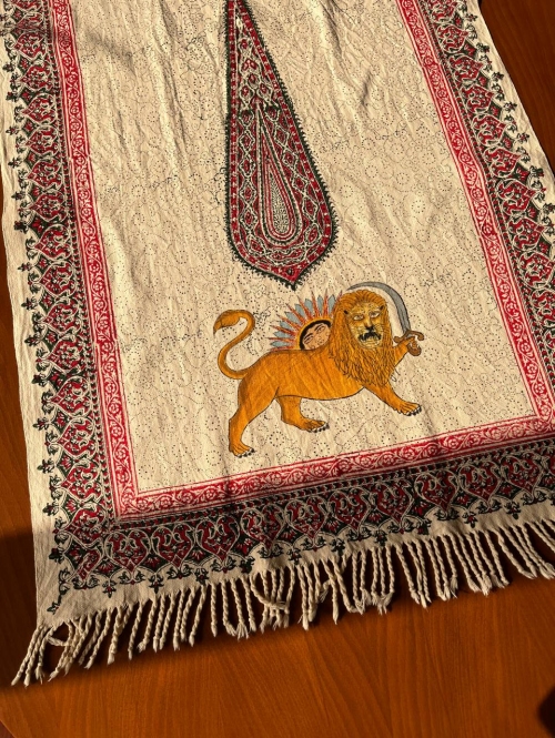 رانر نقاشی و قلمکار شیروخورشید