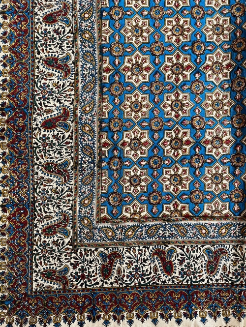 رومیزی قلمکار ۱ در ۱.۵ متر طرح کتیبه کاشی