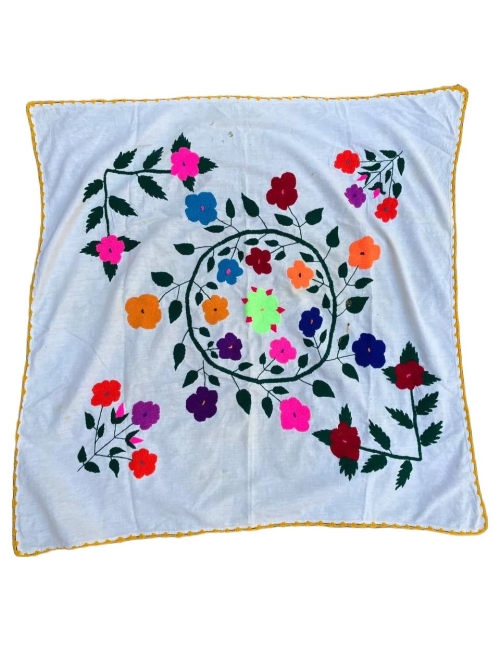رومیزی گلدوزی خراسان