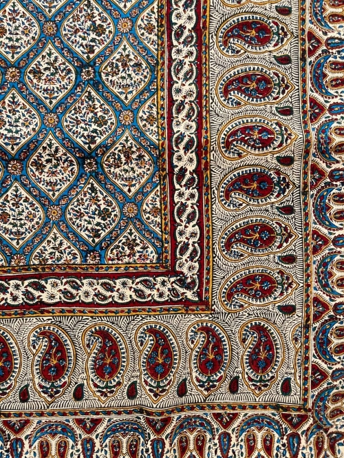رومیزی قلمکار ۱ در ۱.۵ متر طرح شیخ لطف‌الله