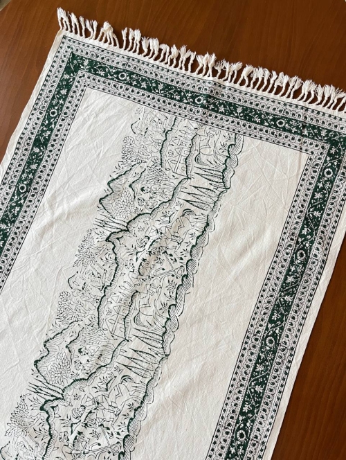 رانر قلمکار طرح چوگان سبز