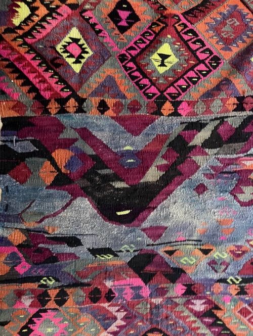 گلیم آذربایجان بنفش