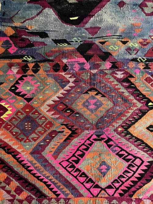 گلیم آذربایجان بنفش