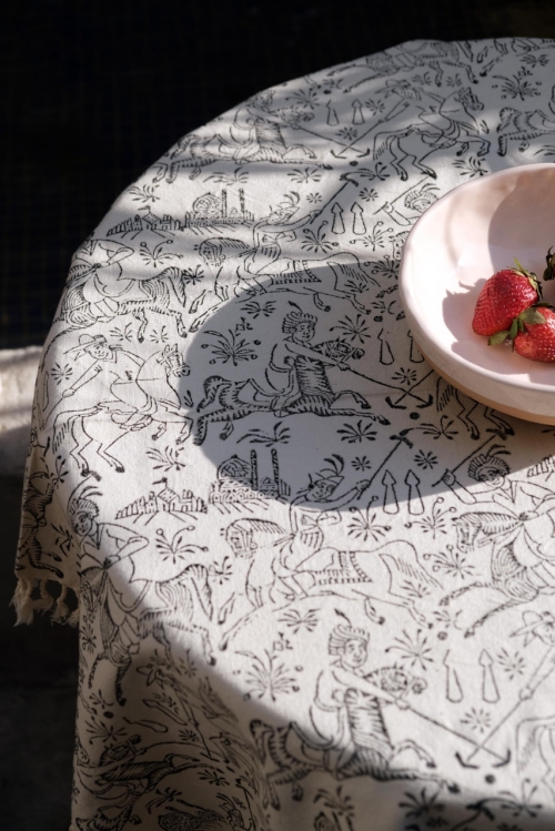 رومیزی قلمکار طرح چوگان