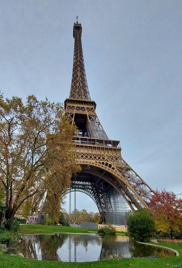 فرشینه و قالیچه مدرن مناسب حال و پذیرایی برند دفه کد DAL M735