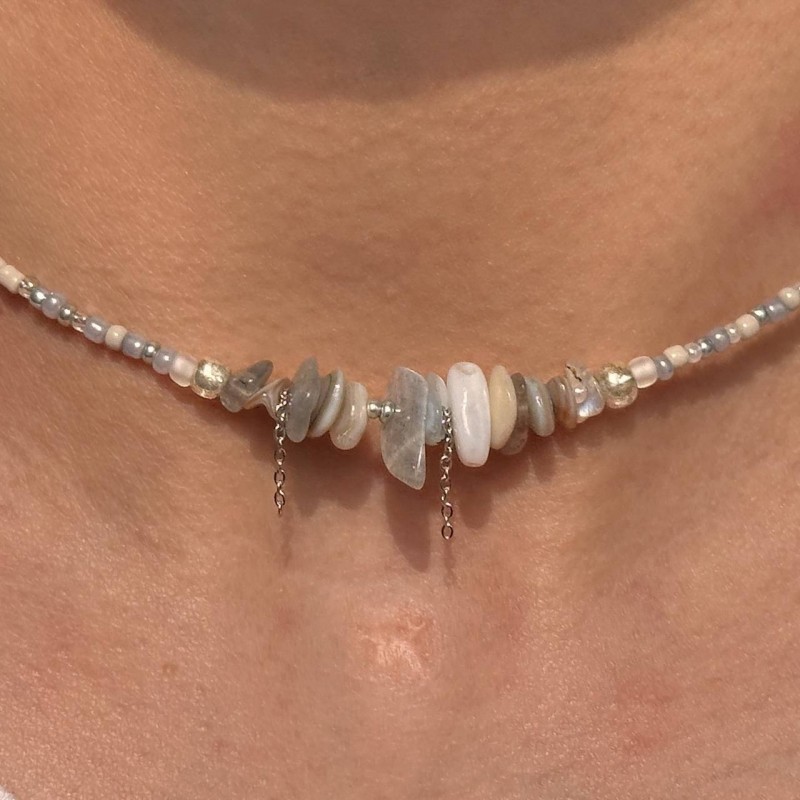 گردنبند سنگ لابرادوریت و صدف طبیعی و استیل