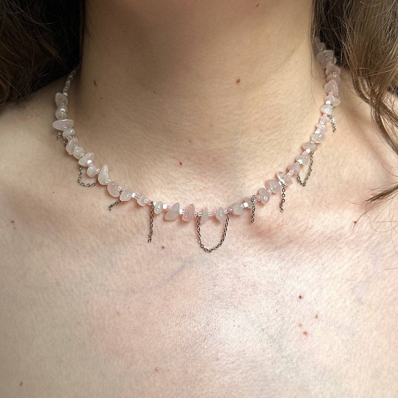 گردنبند تمام سنگ رزکوارتز