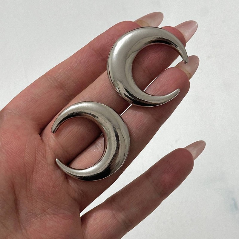 گوشواره ماه رادیوم