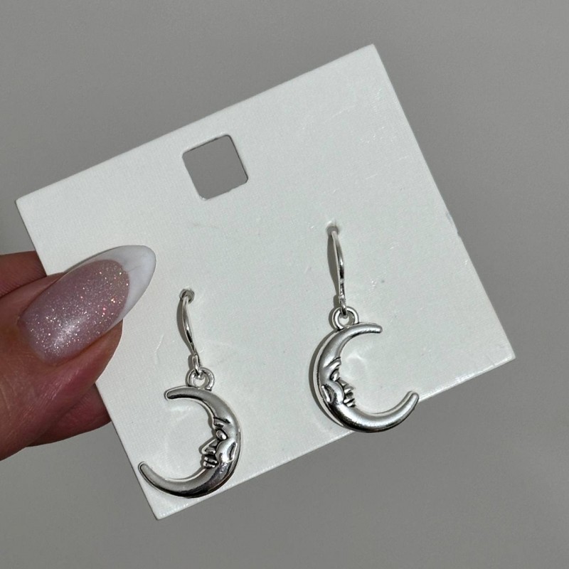 گوشواره ماه چهره دار