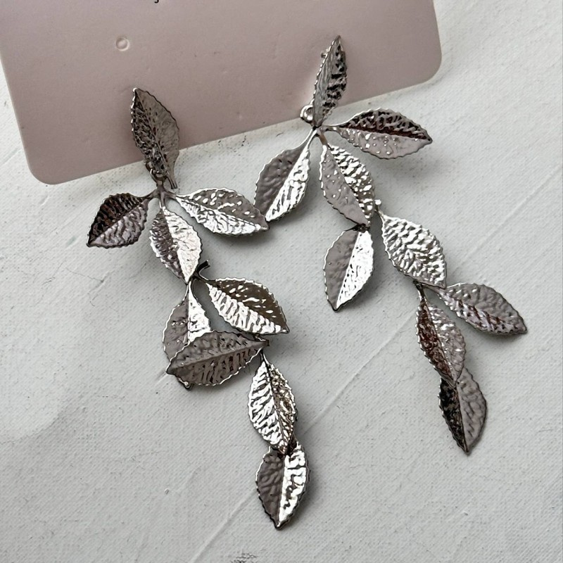 گوشواره برگ آویز