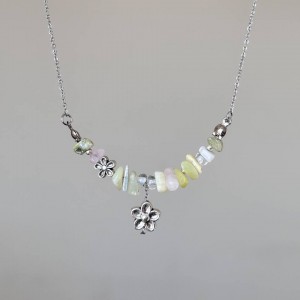 گردنبند سنگ طبیعی باغ گل