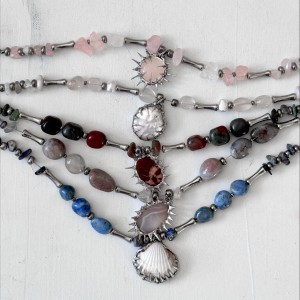 کالکشن گردنبند سنگ طبیعی