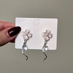 گوشواره میناکاری گل