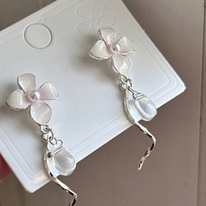 گوشواره میناکاری گل