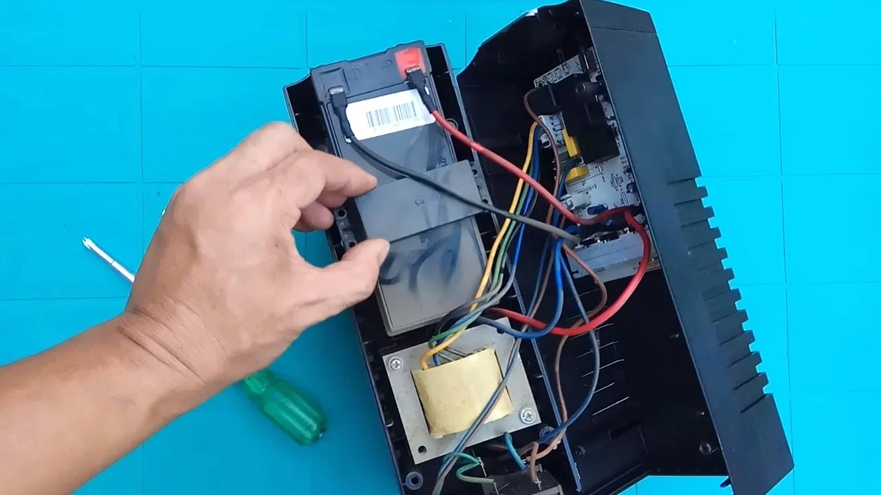 مشکلات و سرویس‌دهی یوپی‌اس