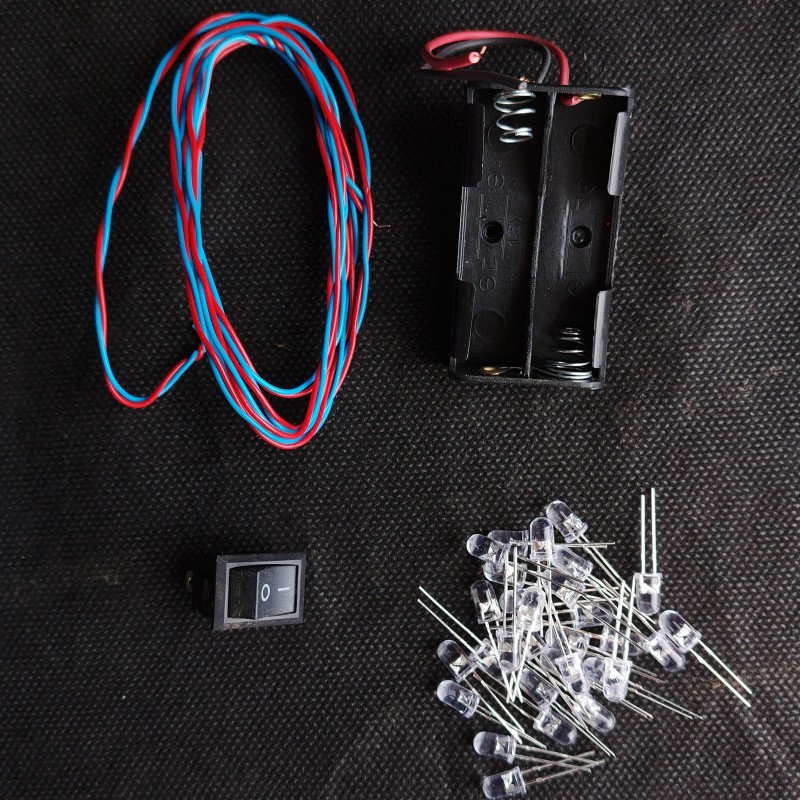 پک لوازم الکتریکی باطری خور برای چراغ خواب