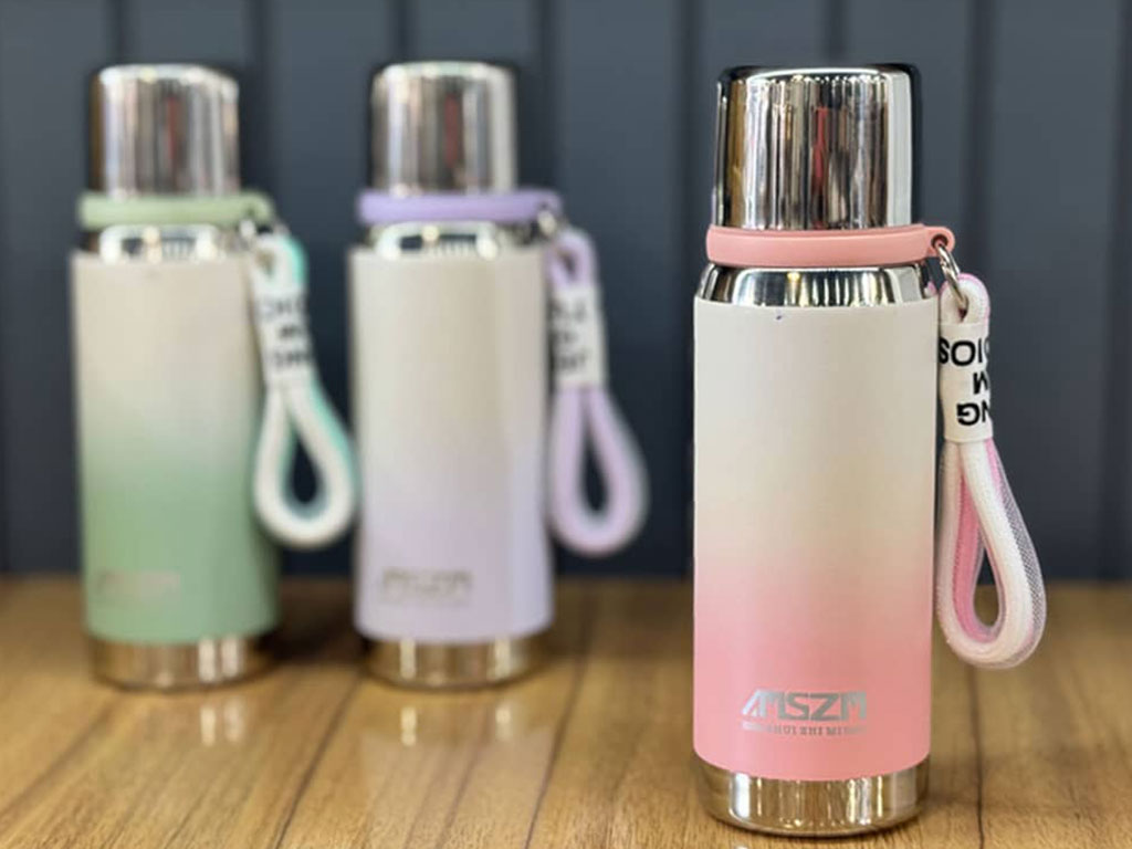 فلاسک استیل 550 میلی لیتر به همراه بند دستی