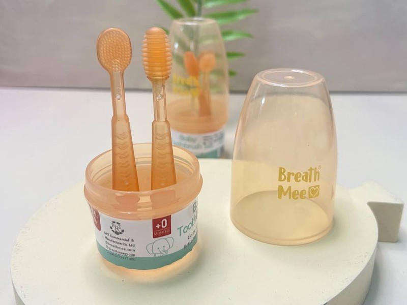 ست مسواک با ماساژور لثه قاب دار  breath mee