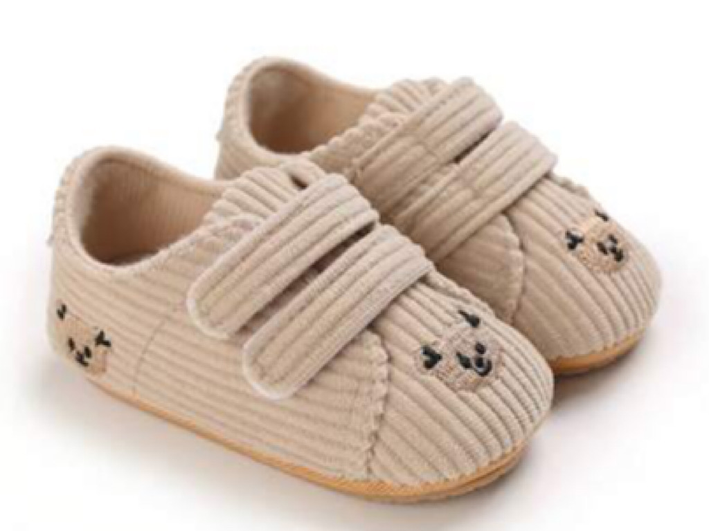 پاپوش استپ دار نوزادی مخمل کبریتی طرح تدی رنگ کرم نسکافه ای