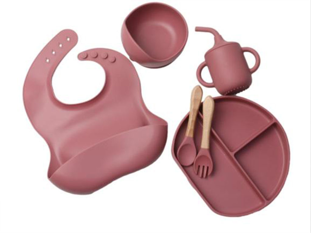 ست ظرف غذا سیلسکونی 7 تکه با قاشق و چنگال دسته چوبی