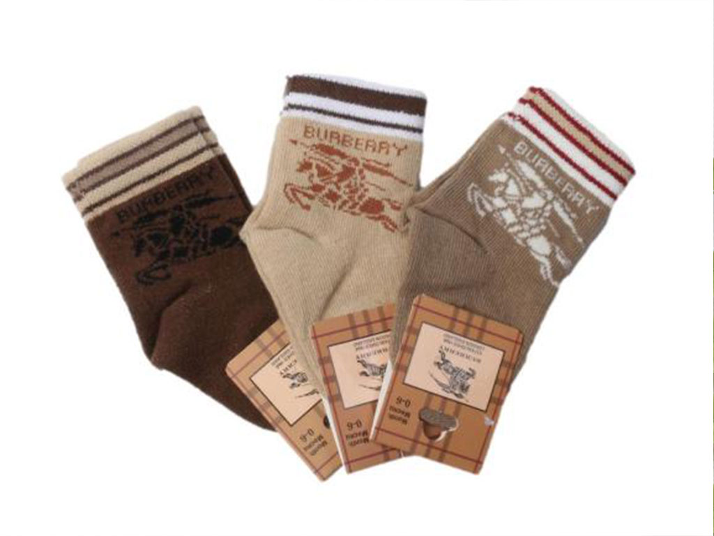 جوراب ساق بلند پسرانه عطری 6-0 ماه طرح burberry