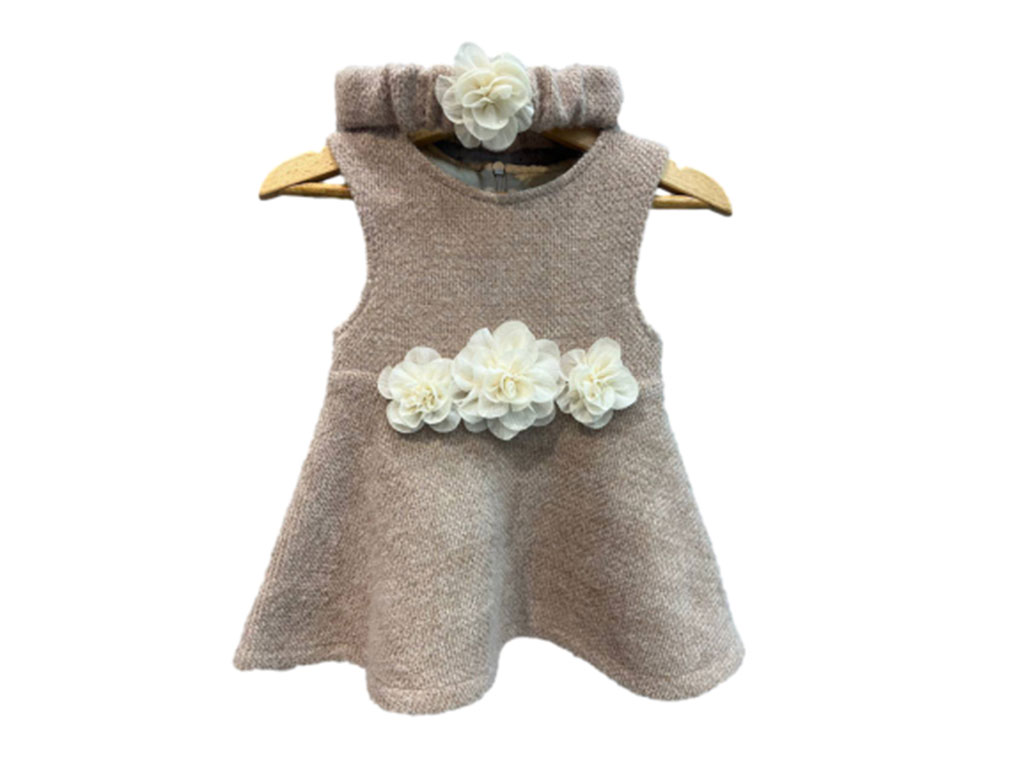 سارافون و هدبند موهر نوزادی نسکافه ای رنگ با گل های برجسته