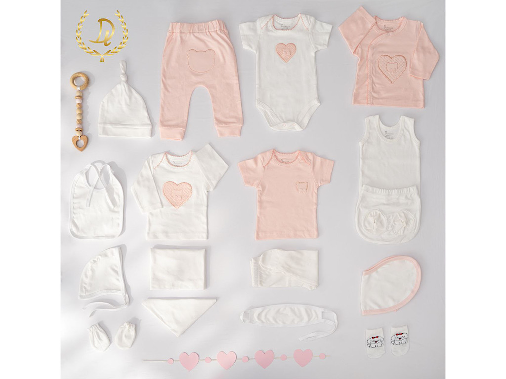 ست بیمارستانی 17 تکه نوزادی طرح خرس مخمل و قلب دانالو Danaloo